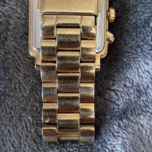 Used Michael Kors watch - Picture 3 of 4